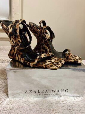 AZALEA WANG Pantheress Leopard Wedge Sandal Size US 9